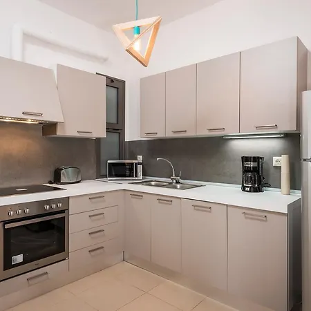 Aequor Luxury Apartment *